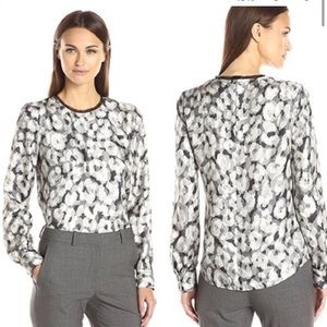 EUC Silk Theory top, 100% silk. Sz small